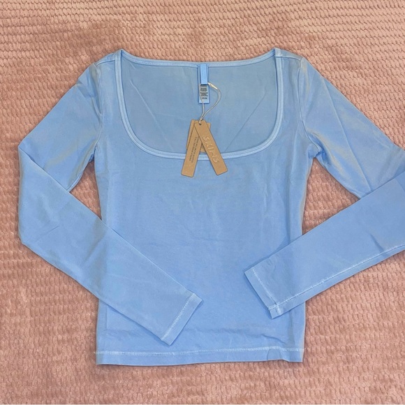 Skims New Vintage Scoop Long Sleeve T-shirt - Iris Blue - Picture 5 of 5